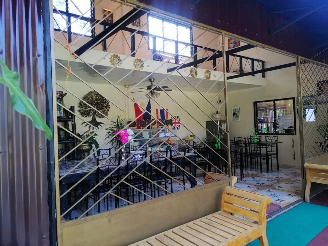 Edmund'S Garden Inn سيكويجور المظهر الخارجي الصورة