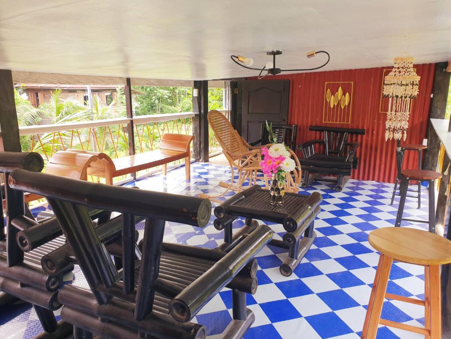 Edmund'S Garden Inn سيكويجور المظهر الخارجي الصورة