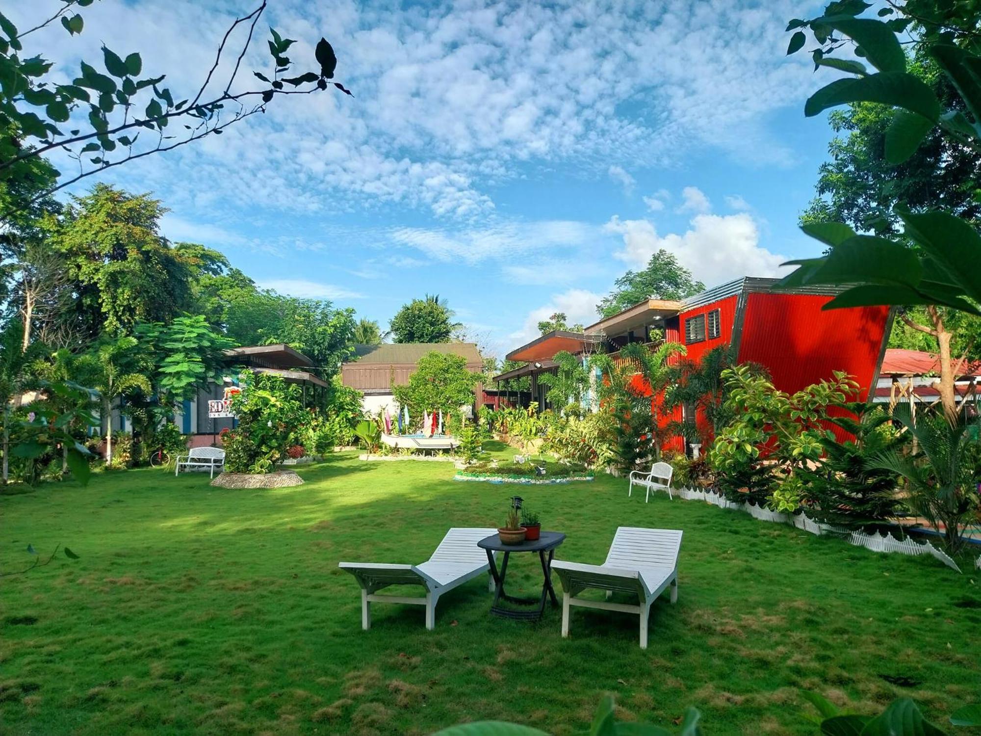 Edmund'S Garden Inn سيكويجور المظهر الخارجي الصورة