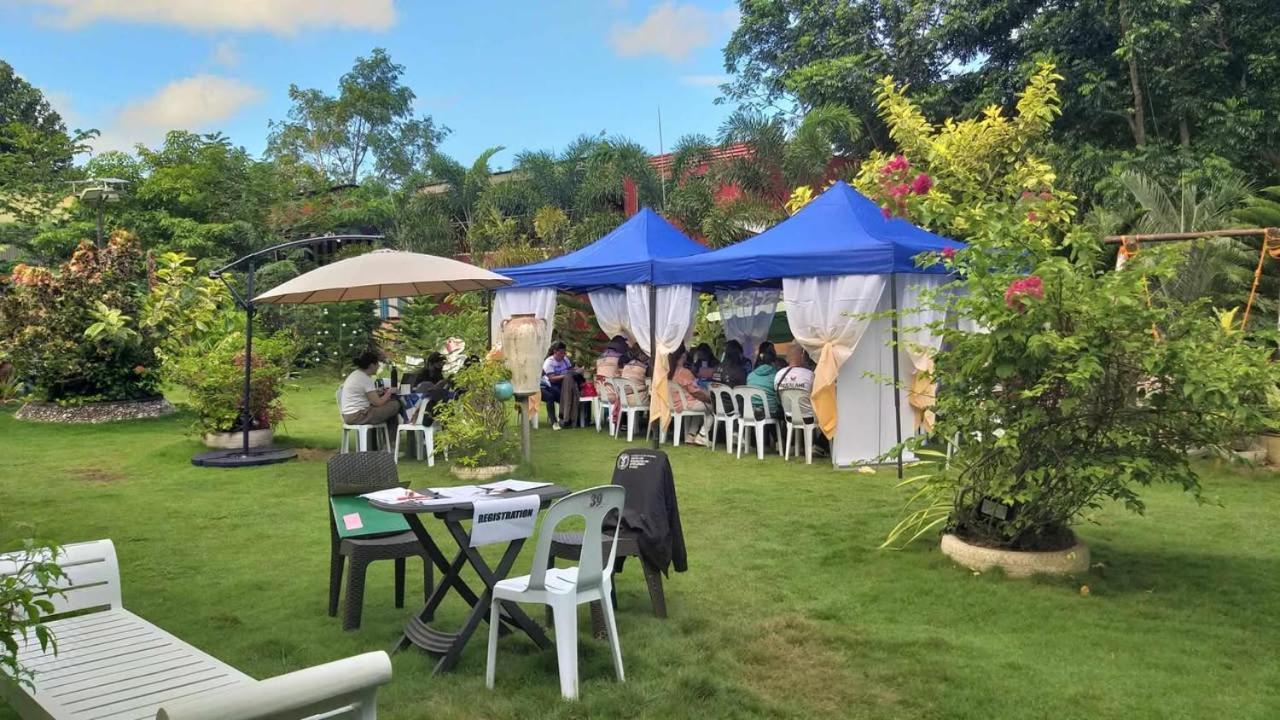 Edmund'S Garden Inn سيكويجور المظهر الخارجي الصورة
